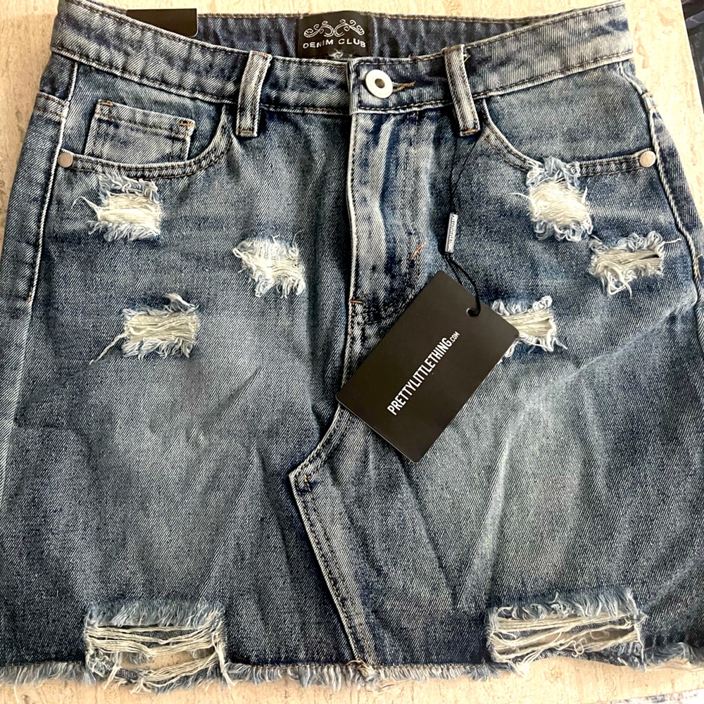 Pretty Little Thing Denim Club Distressed Denim Skirt size 8/28 NWT